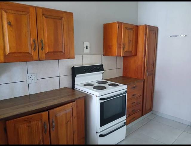 2 BEDROOM PROPERTY TO RENT IN THREE RIVERS